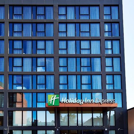 Holiday Inn Express - Nyc Brooklyn - Sunset Park By Ihg New York Exterior foto